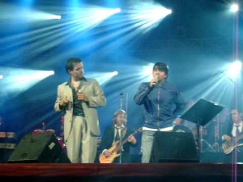 Alejandro Ceberio y Wally Mercado - Mil Maneras