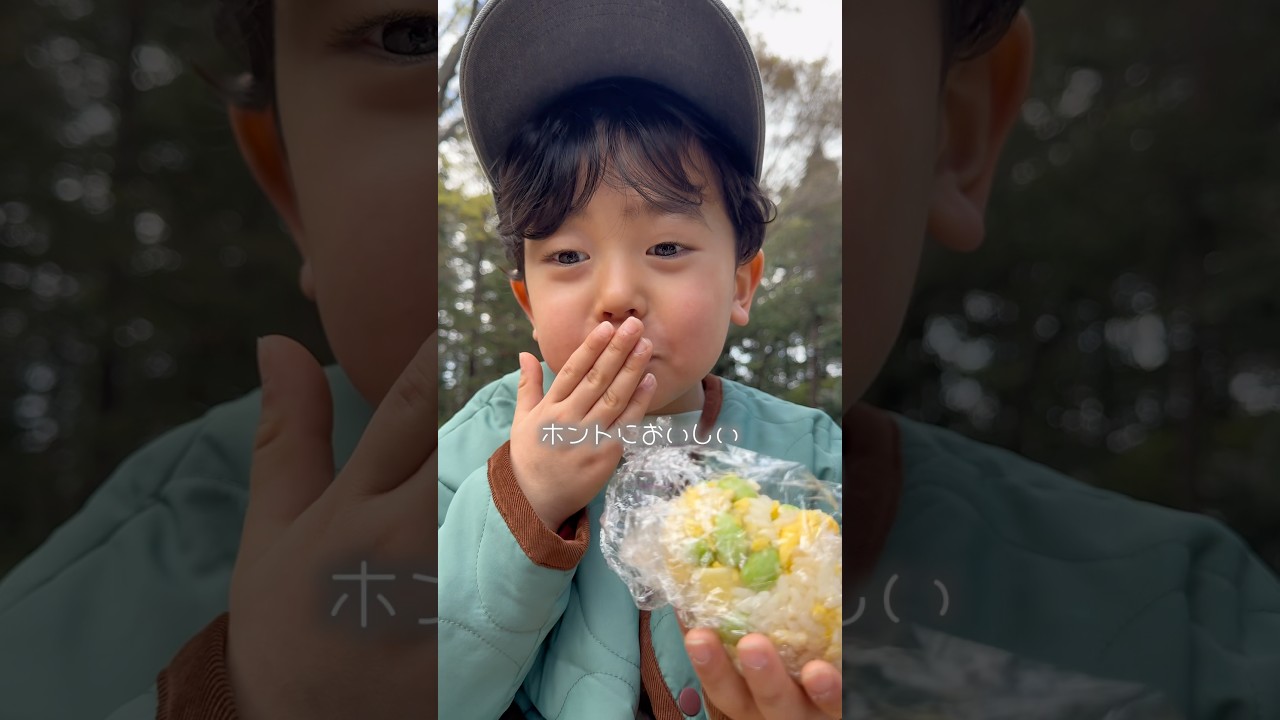 とあぴーの手作りおべんとう🍱🌸すべてフォロワーさんからいただいた絵本のメニュー📖✨毎晩寝る前に読んで作り方をイメージしていたようです🤭💭#お弁当 #ピクニック #お花見