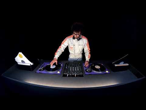 [0002] Mister Bellini