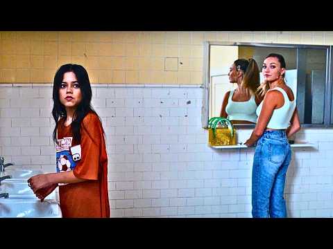 Dívky Jsou Svědky Incidentu Ve Škole, Který Navždy Změní Jejich Životy