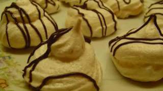 Nutmeg Meringue Cookies -with yoyomax12