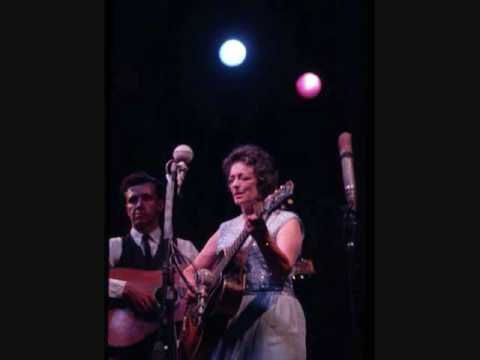 Wildwood Flower  Maybelle Carter at madison square garden