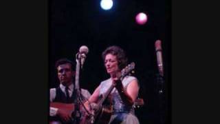 Wildwood Flower  Maybelle Carter at madison square garden