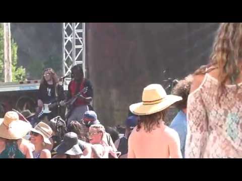 Reggae on the River 2016 No Maddz and the flying shade cloths