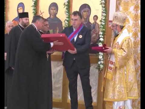 Oprișan, baron și la biserică. Un preot a vrut să-i pupe mâna