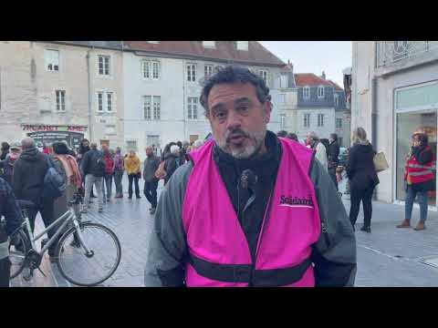 Julien Juif explique le piquet de grève place Pasteur