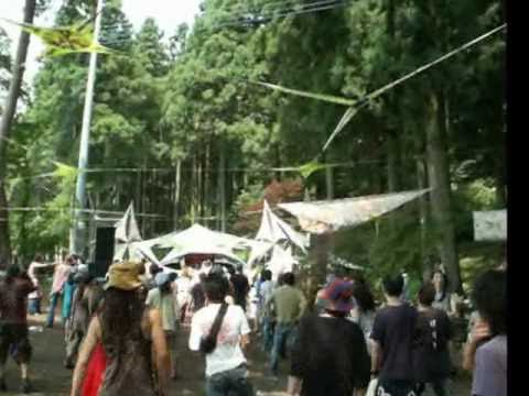 Para Halu morning live set at Brainbusters party Japan