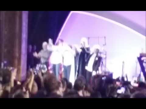 Yes Live: 6/21/22 - London - Steve Howe stage chat