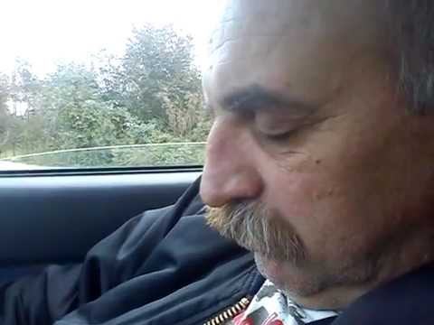 Joker spie u kola na set