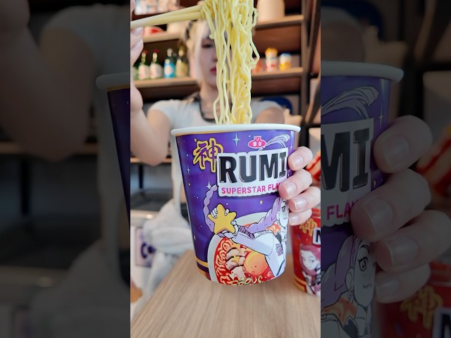 Vídeo relacionado con Procos Set de fiesta KPop Demon Hunters, 37 piezas, platos, vasos y servilletas de papel, mantel para cumpleaños infantil
