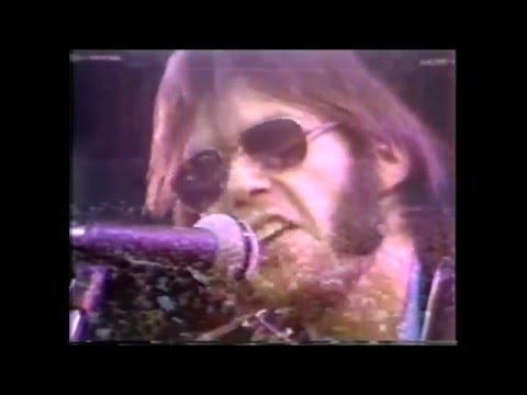 Crosby Stills Nash and Young - Helpless live at Wembley Stadium 1974