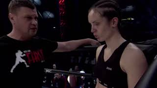 外国格斗女星先发制人，意欲一举拿下对手，中国女将：想多了！