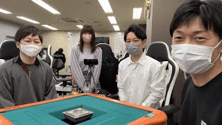 ちゃんまりどっから打ってんねん笑チートイシャンテン維持する順目では無いし、中スジ6ピン2枚が流石に大差で良いなぁ〜。これでインパチか。。 - ネット麻雀の頂点『天鳳位』にリアル派雀士代表として戦ってきた