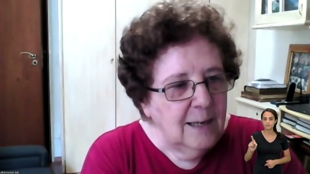 Bernardete Gatti fala de avaliações escolares - Processos e possibilidades (04/02/22)