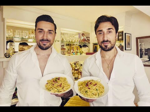 Spaghetti aglio e olio e peperoncino - The Alberti Twins