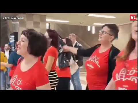 Za rasplakati se: Klapa Kastav i dječji zbor iz Zimbabvea slučajno se sreli, pa zapjevali