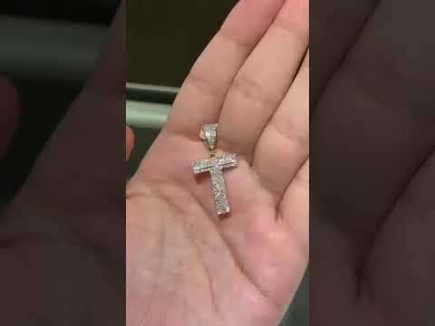 Product video thumbnail