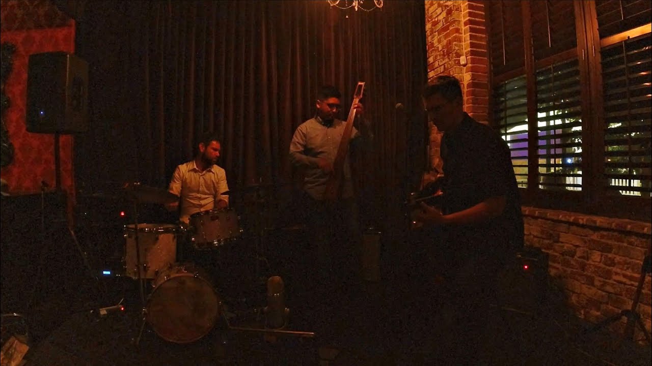 Promotional video thumbnail 1 for Alex Valdez Trio