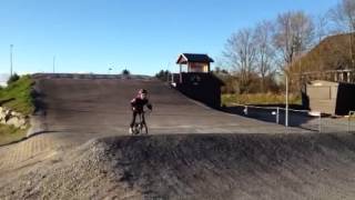 Sola sykkelbane med Noah og Rolf Erik