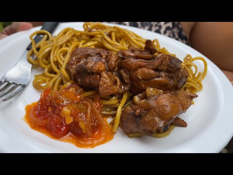 Cooking with Kay & The Fam (Episode 11 - Bami met Kip & Sambel 🍝🍗) // Mini Vlog 🏡👨‍👩‍👧‍👦