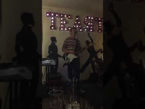 Uzice by night ''Da sam ja netko'' by Mita, a on je stvarno NETKO, RESPECT Bro !