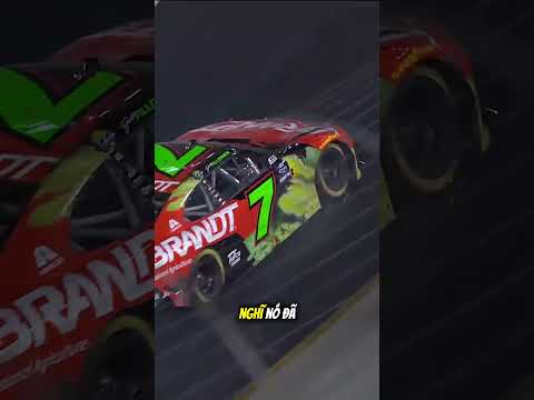 Kéo lê cái cưa trên đường đua… lại thành quảng cáo triệu đô 😳