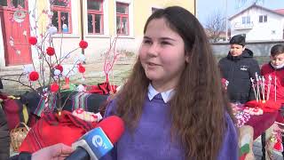 Ученици от с. Войводово с благотворителен мартенски базар