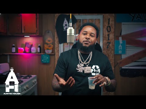 SW Cho performed Hardbody LIVE @ Auntie House 🎙