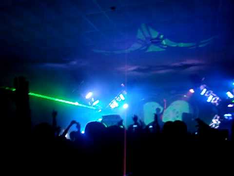 Love Groove 2011 - Arty - Synapse Satellite (Arty Mashup)