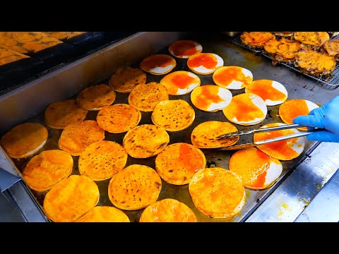 Mexican Street Food - The BEST BEEF BIRRIA TACOS in NYC! Birria Landia