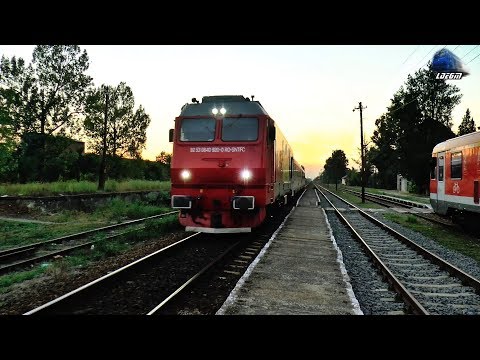 GM Tricolor 64-0920-0 & IR363-2"Ady Endre"Budapest Keleti-Cluj Napoca in Gara Vadu Crisului Station