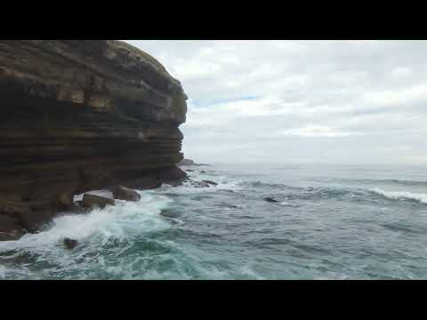 Volando en el Acantilado "el Bolao"(Cantabria)