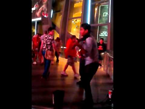 DJ Marlon Dasoul .Un violoniste hors du commun.A voir ! ! j'espère que vous allez aimé.