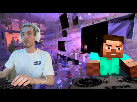 Playing To 4k People At A Minecraft Festival