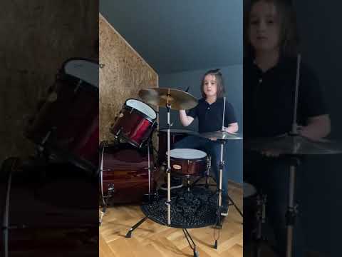 I st., III MIEJSCE (Kat.I) Tadeusz Pawłowski - drum cover