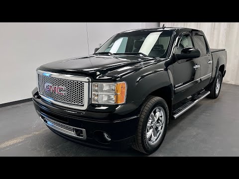 2013 GMC Sierra 1500 AWD Crew Cab Short Box Denali in Black for sale at Davis GMC Buick Lethbridge in Lethbridge, AB
