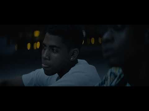 Moonlight 2016 - kevin kisses chiron