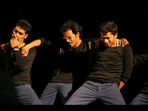 Akash Singhal Dance perfo...