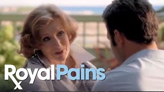 "Royal Pains" - Saison 5 : Extrait avec Frances Conroy