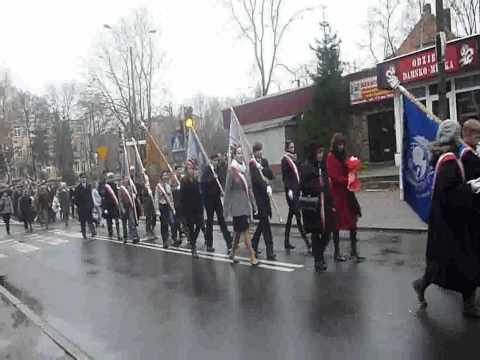 Święto Niepodległości w Malborku - przemarsz ulicami miasta