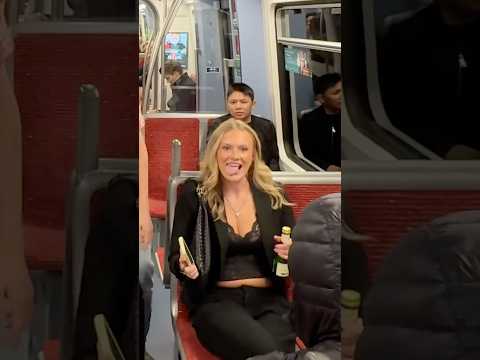 Sie ist ready fürs Wochenende 😝🌴 #sommersong2026 #reaction  #paradies #cellarkid Vocals: AI