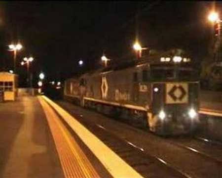 BL29-BL34 9555 down slab steel Armadale 17th August 2007