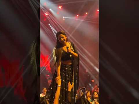 Ik Meri Akh Kashni 💕💕 Sing By Jasmine sandlas Litt girl