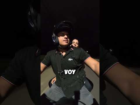 Me encontré esta mujer caminando sola😱 #motovlogs #motos #bike