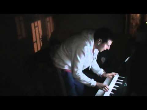 Yo escucho al axel.. los batichurros.