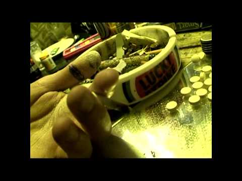 Laineen Kasperi - Laittakaa Miut Hoitoon