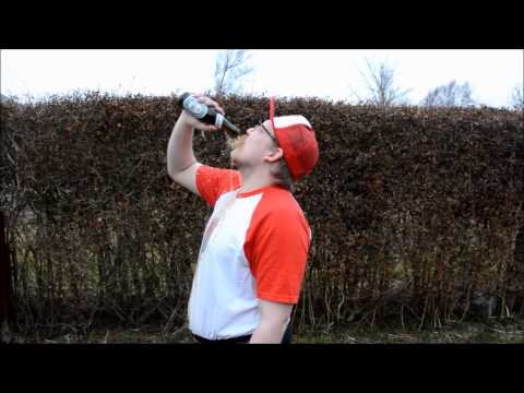 Man løfter ikke en Sport-Cola - man drikker den!