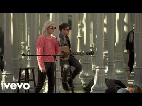 Ellie Goulding - I Know You Care (Crash Concert)