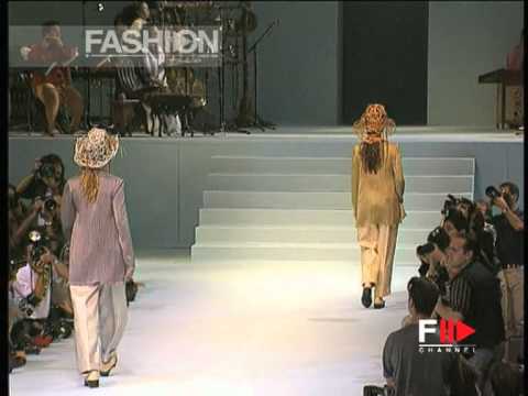 "Issey Miyake" Spring Summer 1995 Paris 3 of 7 pret a porter woman by FashionChannel
