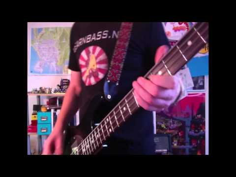 A touch of Claypool : A Bass lesson everyday # 157